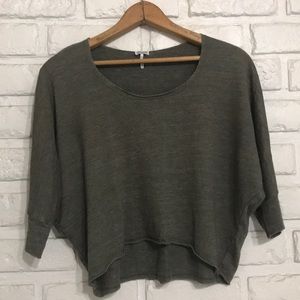 Splendid cropped bat wing 3/4 length raw edge top